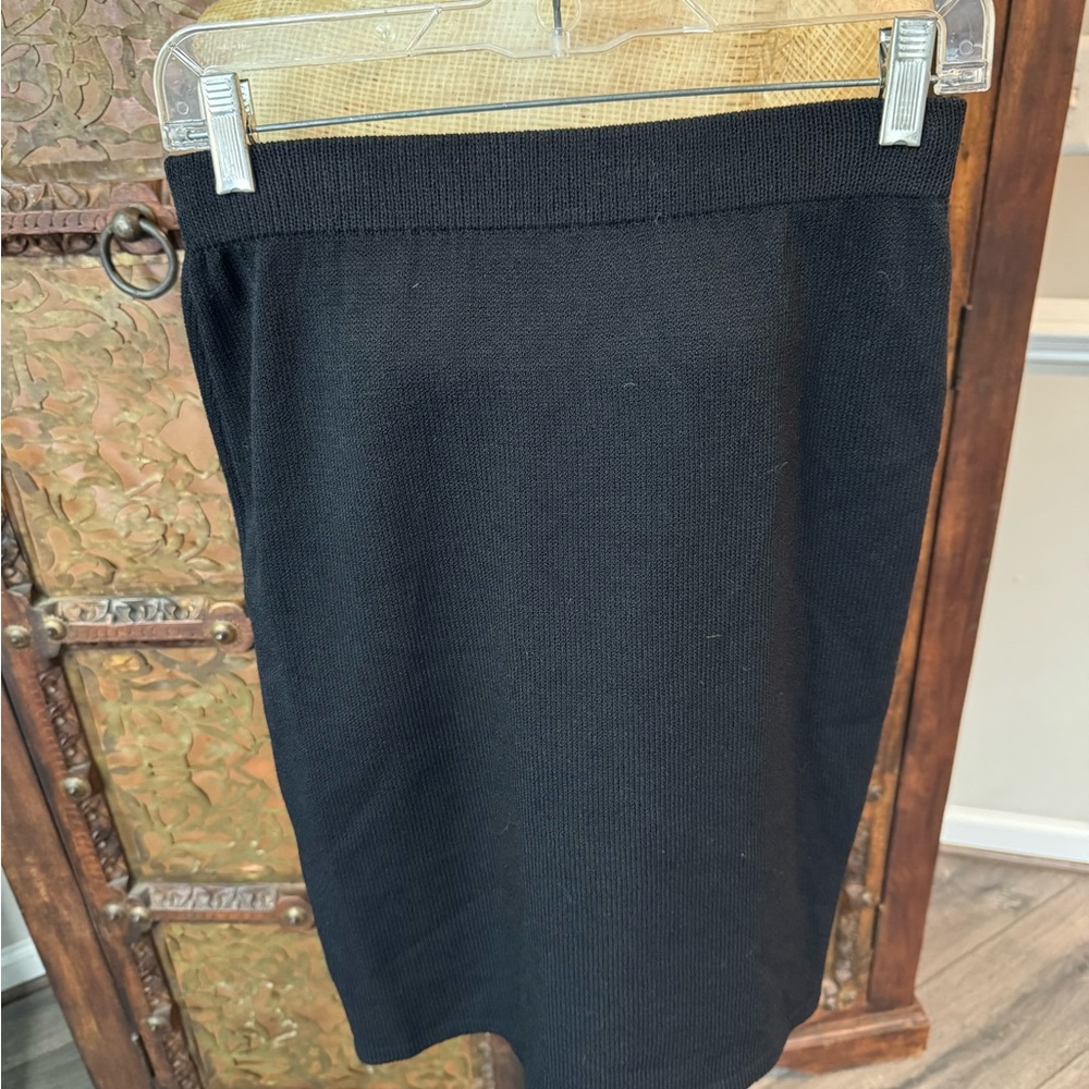 St John Classic Black Women's Skirt 2